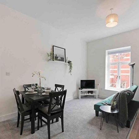 Town Center Apartment In Bishops Stortford Birchanger Exterior foto